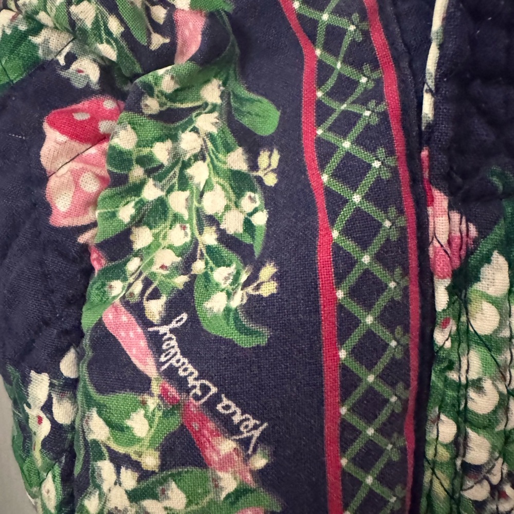 Vera Bradley purse Lilly of the valley with bows - Picture 10 of 11